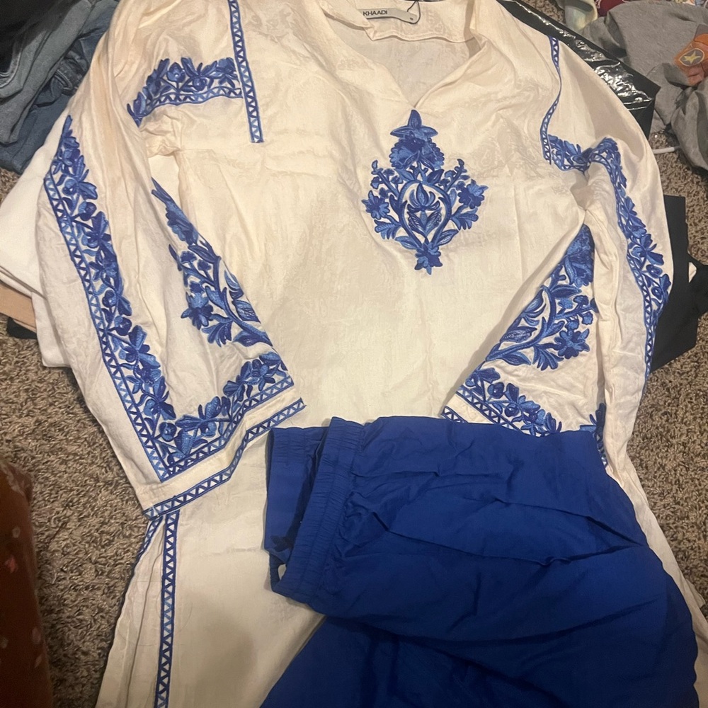 Khaadi two piece. Perfect for Ramadan and everyday